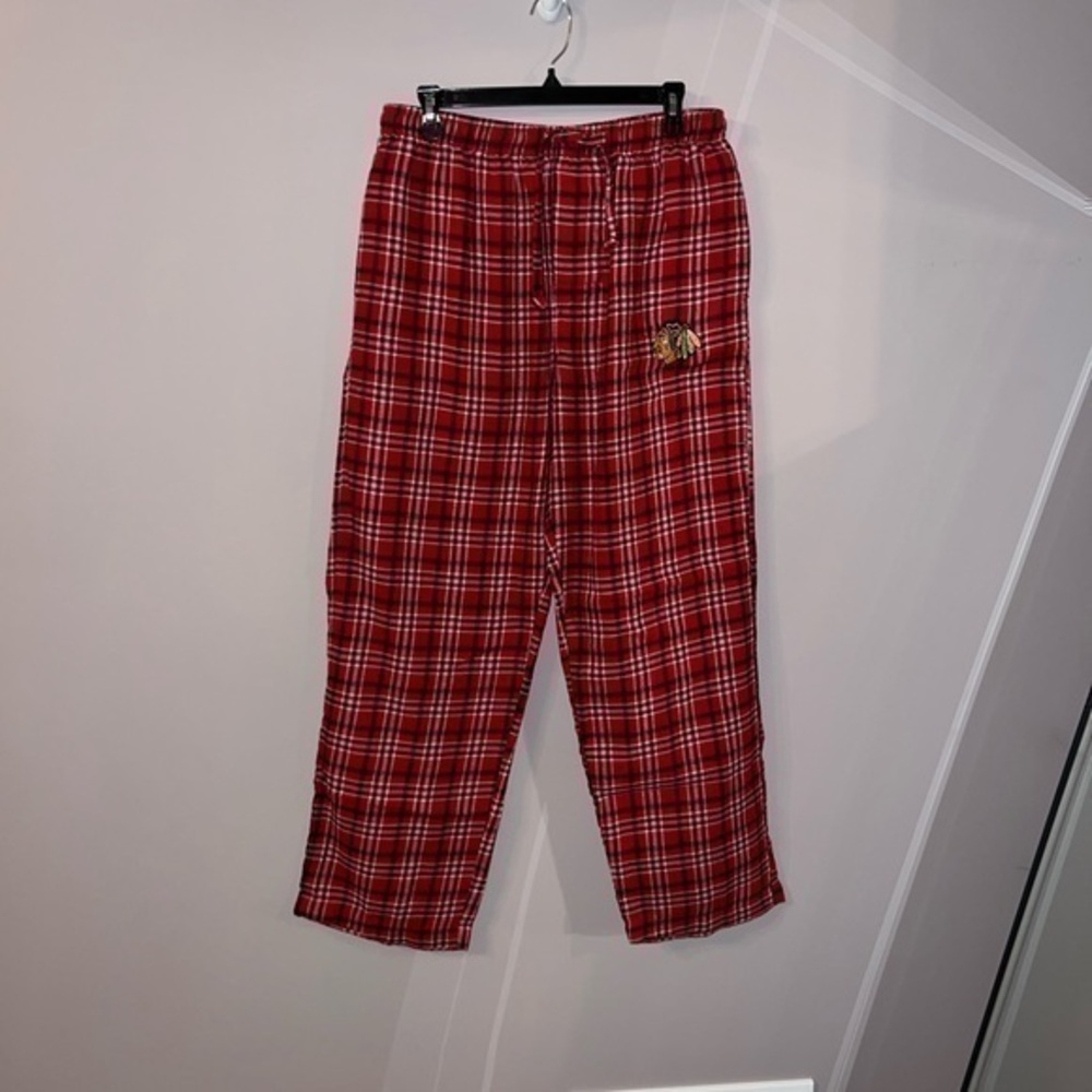 Red, white and black plaid Chicago Blackhawks mens pajama pants medium NHL